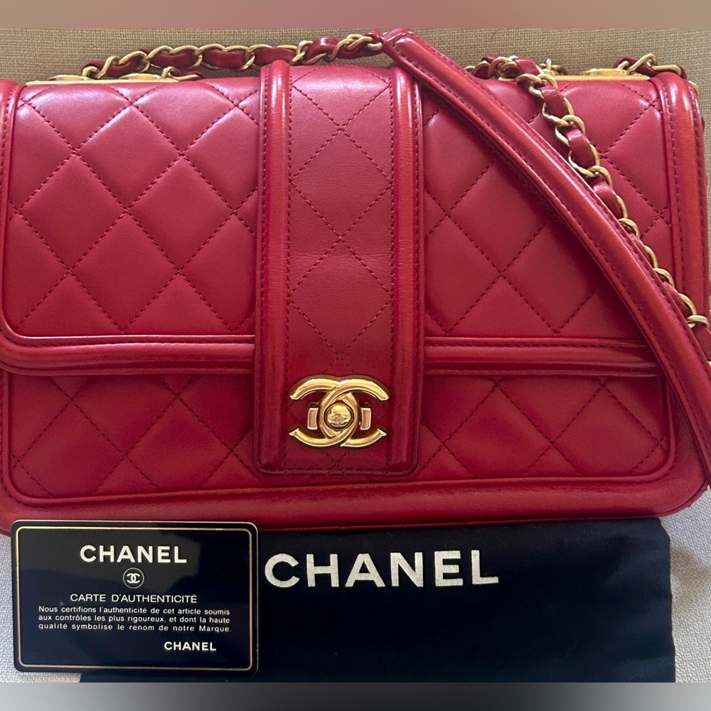 CHANEL Elegant CC flap shoulder crossbody bag with serial sticker & card Gold HW